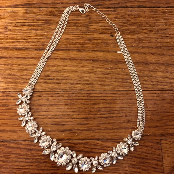 Formal Fashion Necklace - Picture 2 of 3